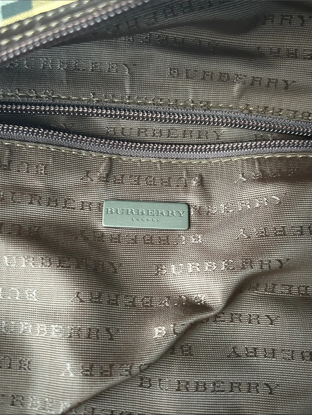 Burberry classic checked